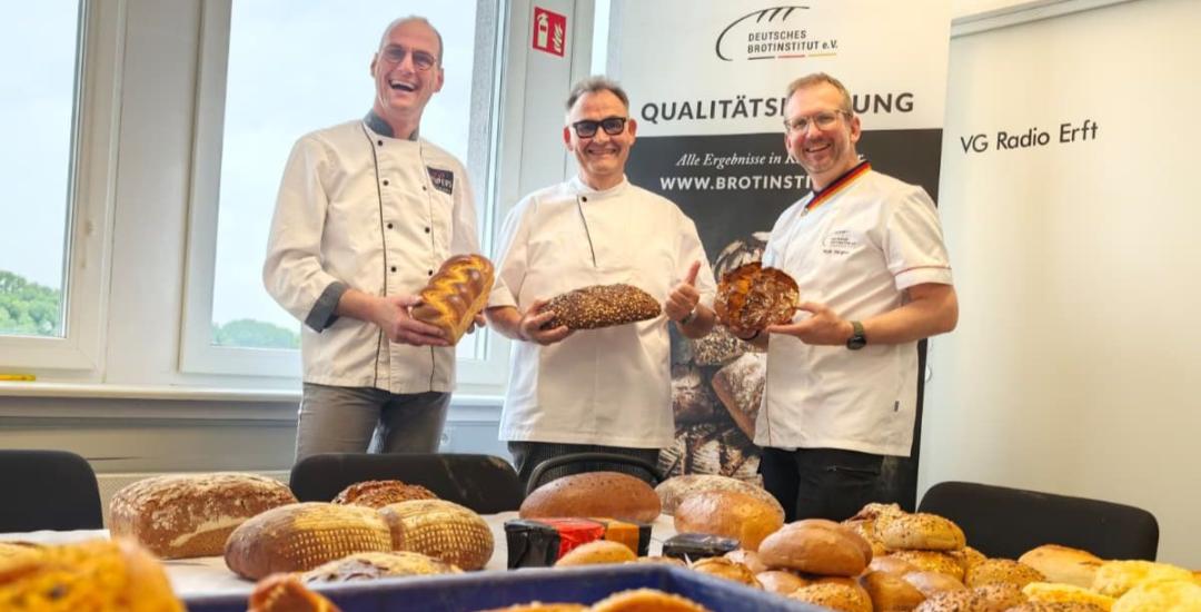 Brot- und Brötchenprüfung